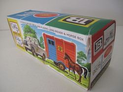 land rover and horse box toy