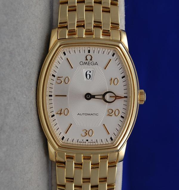 Men's OMEGA DeVille Prestige Tonneau Solid 18K GOLD Watch Jumping Hours