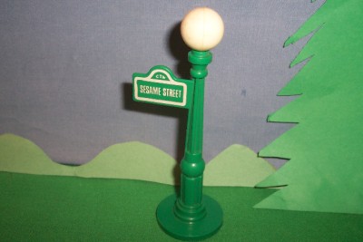 Street Light Parts on Laura21743   Vintage Fisher Price Lp Sesame Street Lamp Pole Light