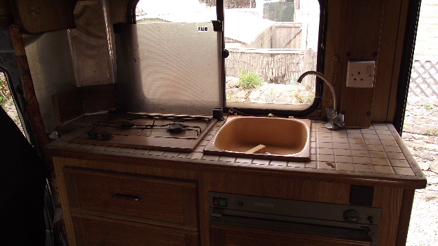 http://imagehost.vendio.com/a/19811809/aview/2010_0720PIL0024.JPG