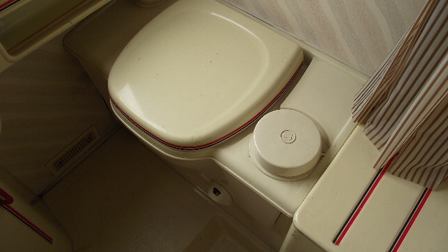 http://imagehost.vendio.com/a/19811809/aview/2010_0720PIL0027.JPG