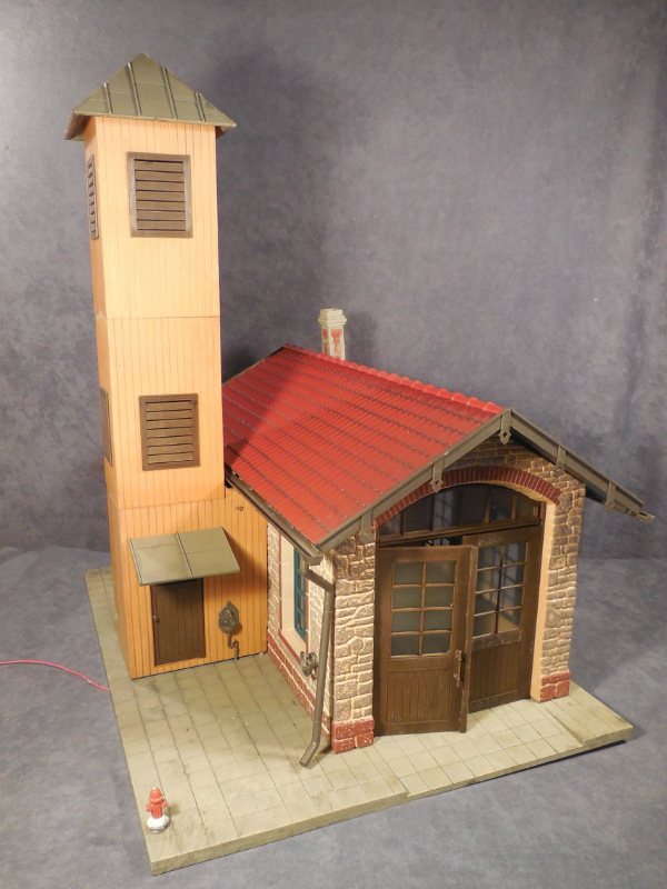 G Scale Pola LGB Built FIRE STATION SingleStall Fire House w/Opening Doors
