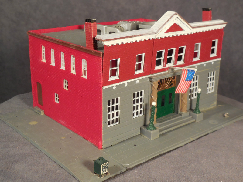 Details about 1/87 HO Scale Built Model Building POLICE STATION with 
