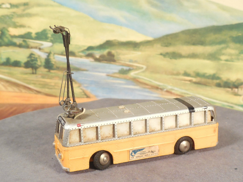 HO 187 Eheim Brawa ELECTRIC TROLLEY BUS Motorized PAN AM / HUNT'S