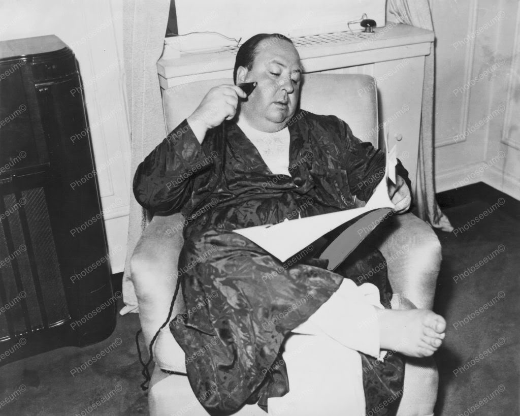 Alfred Hitchcock Barefoot In Ba...