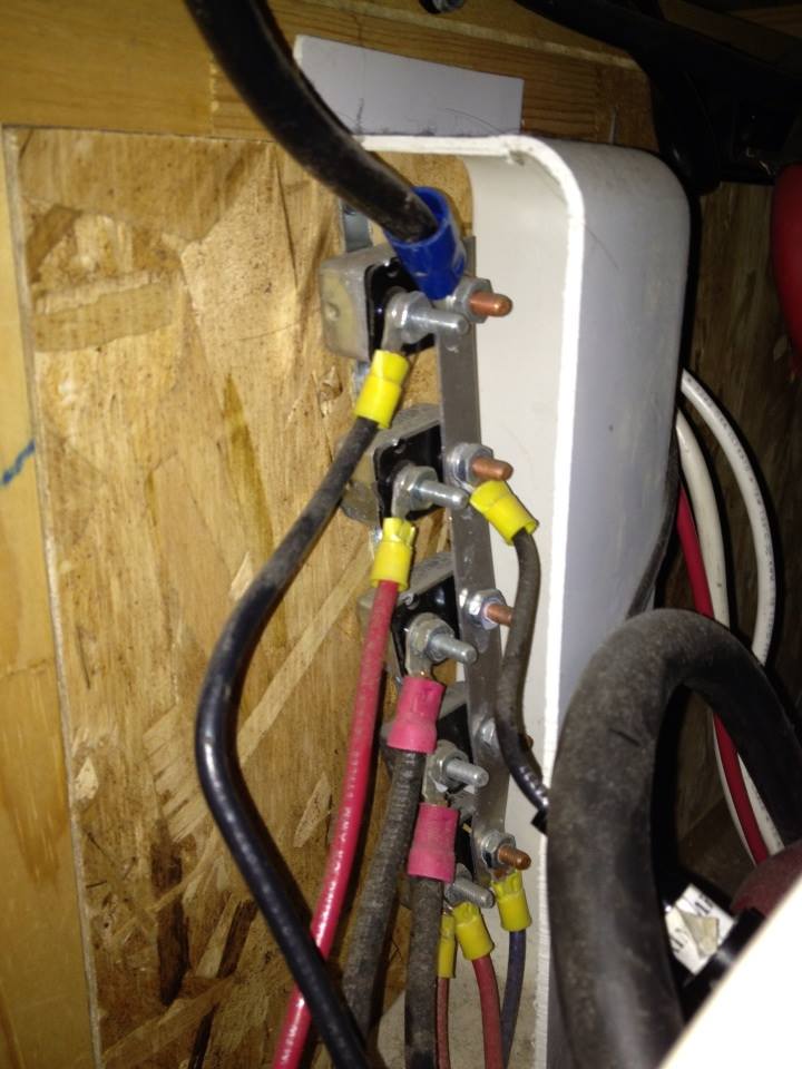 Open Roads Forum [Problem Solved] A/C and ceiling fans not