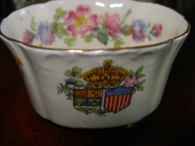 Antique Design Bridal Sets on Marycalia   Antique Set Royal Wedding And Commemorative Porcelains