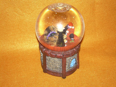 harry potter mystery snow globe