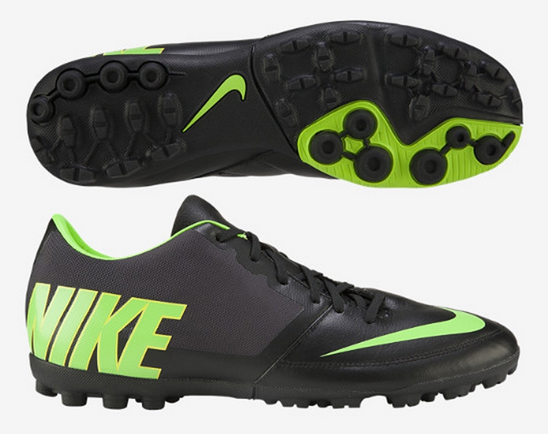 nike soccer shoes turf