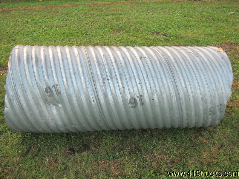 CORRUGATED STEEL CULVERT DITCH PIPE 28" INCH DIAMETER X 5' FT 10" INCH