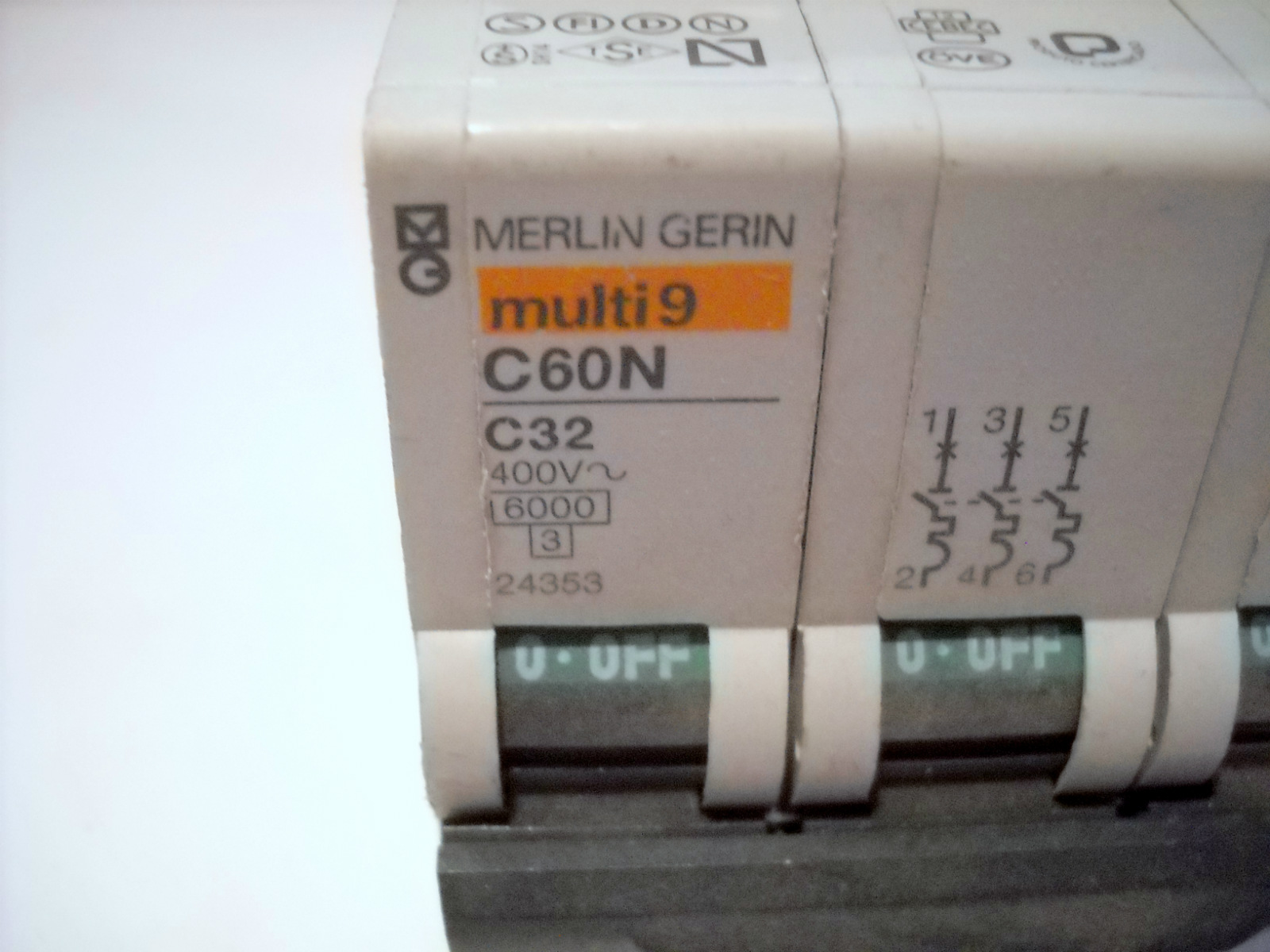 Merlin Gerin Archives 4D Controls