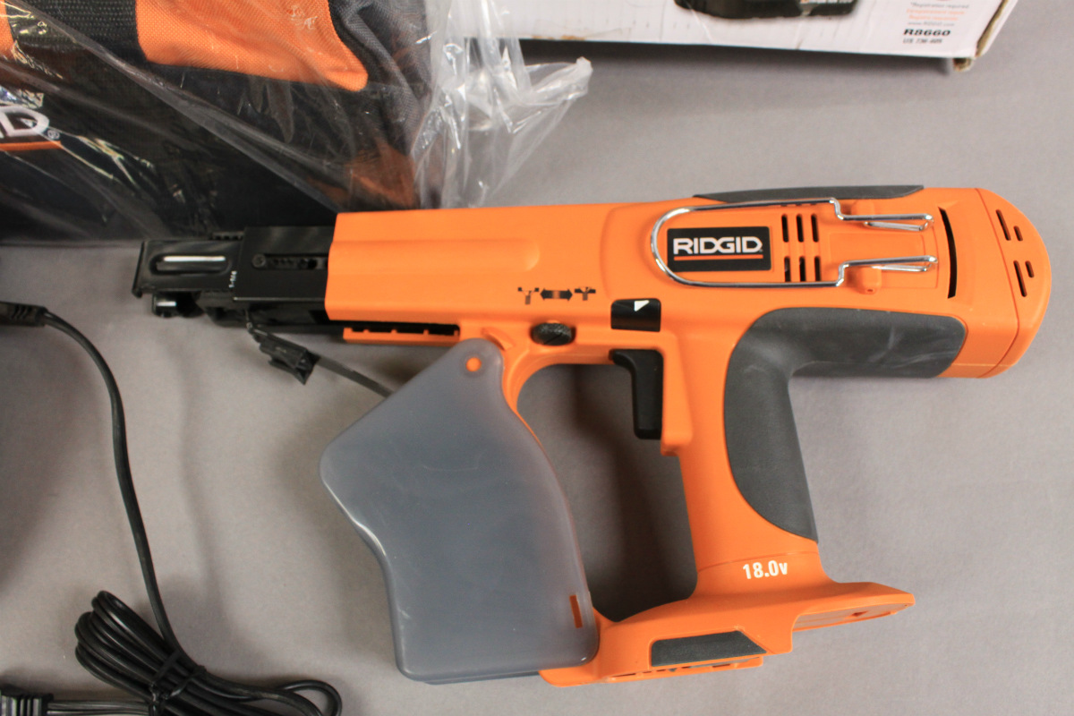 Ridgid R8660 18Volt Collated Screwgun w/ Charger & Bag eBay