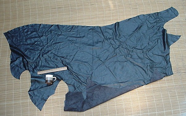 A-1 UPHOLSTERY LEATHER COWHIDE BLACK 17 SF #U575