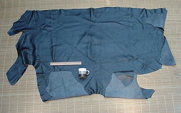 A-1 UPHOLSTERY LEATHER COWHIDE BLACK 17 SF #U577