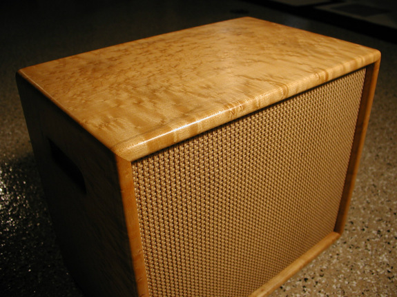 Allessandrocabinet012.JPG