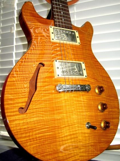 1237949343972_hamer_artist_studio_body_front.jpg