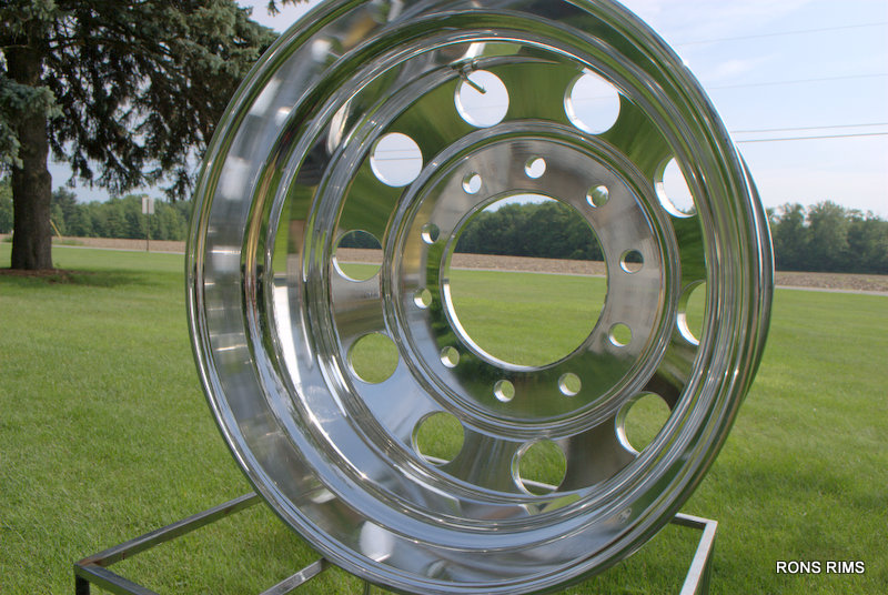 22.5 X 8.25 ACCURIDE (ALCOA STYLE) POLISHED ALUM WHEELS,, MOTORHOME RV