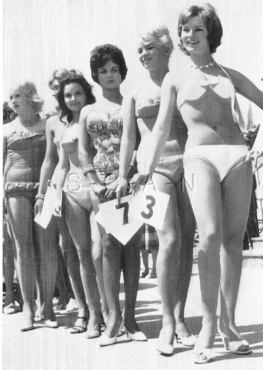 Original Vintage French S S Photo Card Bikini Chorus Line