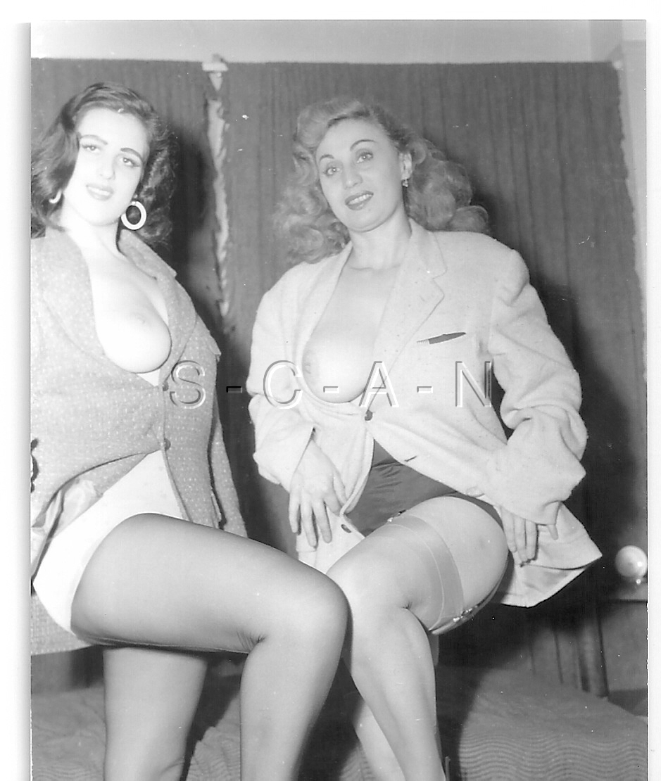 Vintage 1940s-60s Nude RP- Takes Off Bra- Sheer Panties- Butt- Garter-  Stockings