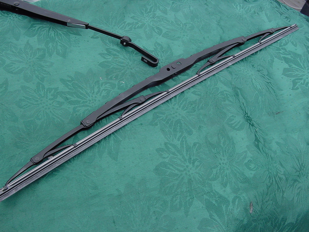 SEA RAY 16" BOAT MARINE WINDSHIELD WIPER BLADE LATE MODELS BLACK NEW