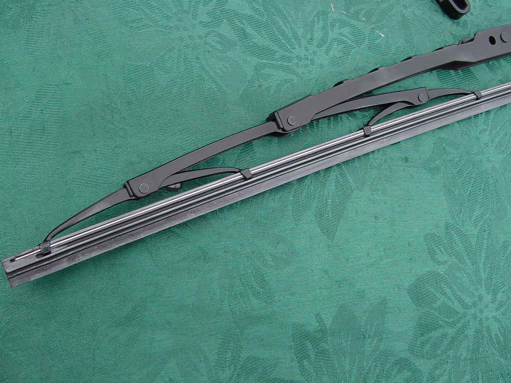 SEA RAY 16" BOAT MARINE WINDSHIELD WIPER BLADE LATE MODELS BLACK NEW