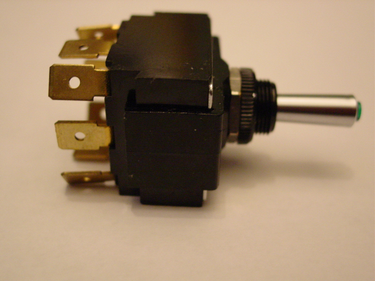 SEA RAY BOAT SWITCH ON OFF ON 12 VOLT DASH TOGGLE green light in tip