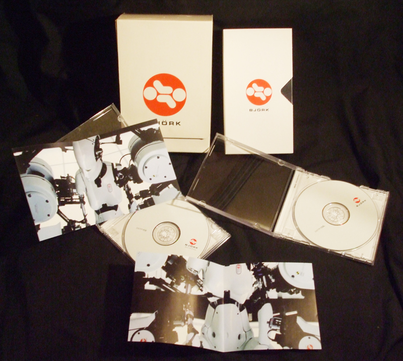 BJORK ALL IS FULL OF LOVE BOXSET 2 CDs+VHS IMPORT