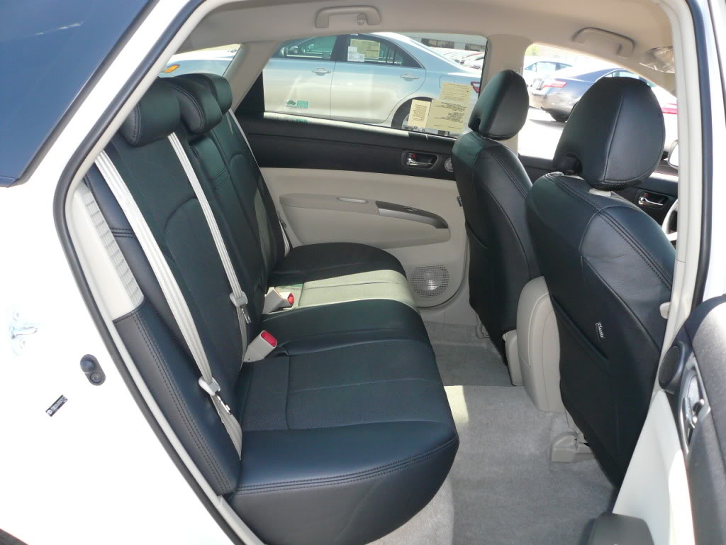 2011 Toyota prius rear seat covers