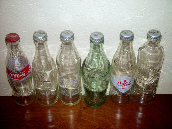 http://imagehost.vendio.com/a/35018433/amotophotoalbum/Coca-Cola_8.jpg