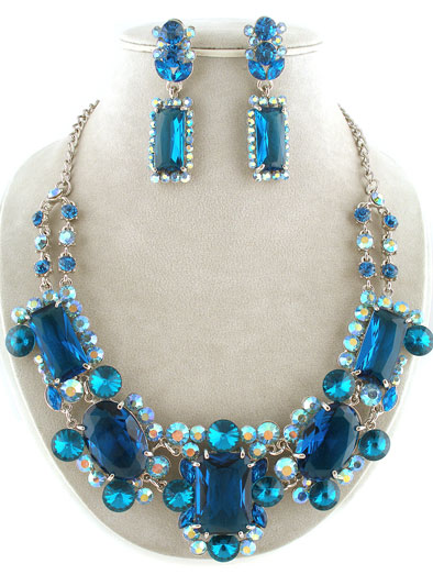 Necklace set