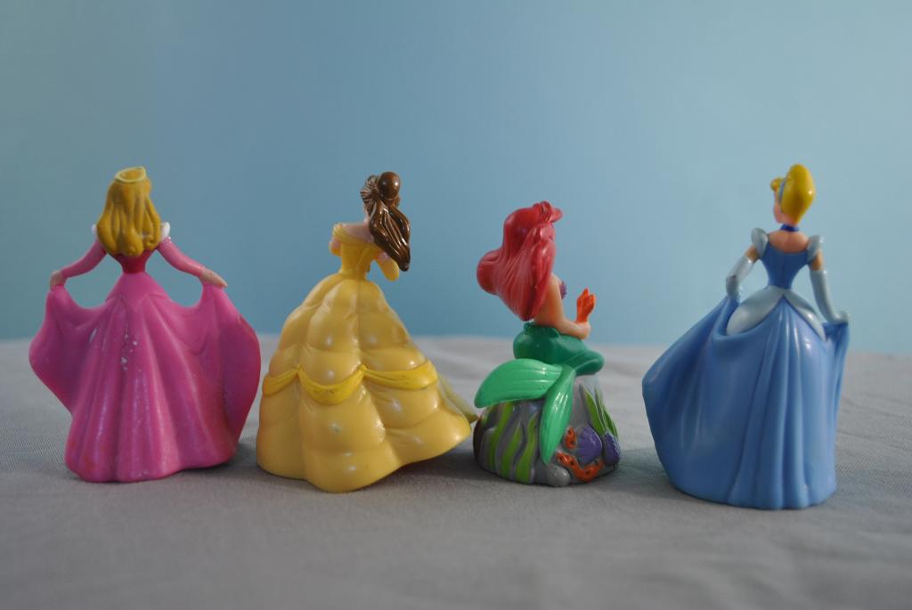 RayNbri : DISNEY PRINCESS LOT DecoPac Cake Toppers ...