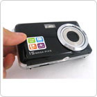 15.0Mega pixel Anti-Shake Face Detection Digital Camera