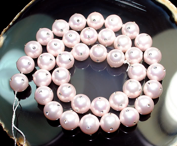 10mmLightPinkShellPearlRhinestoneRoundBeads16.jpg picture by wanglijuan1122
