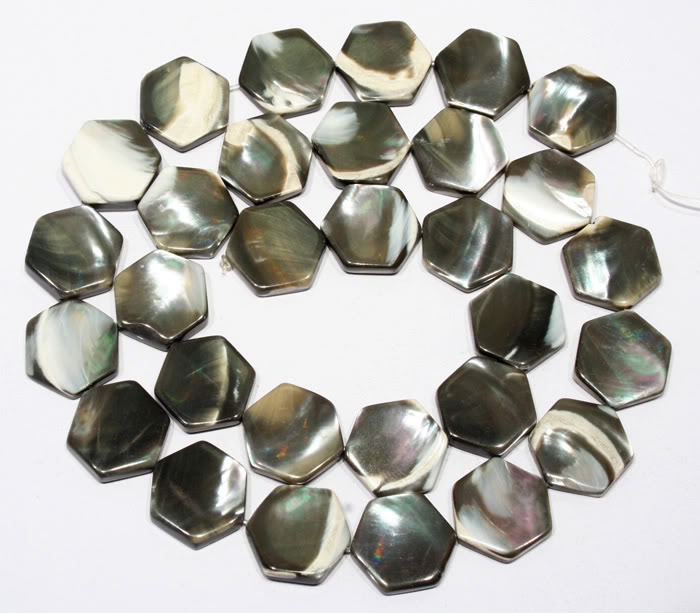 12mmWhiteBlackPearlrhombusBeads165.jpg picture by wanglijuan1122