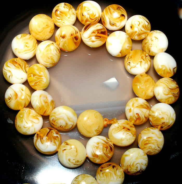 12mmYellowAmberRoundBeads16.jpg picture by wanglijuan1122