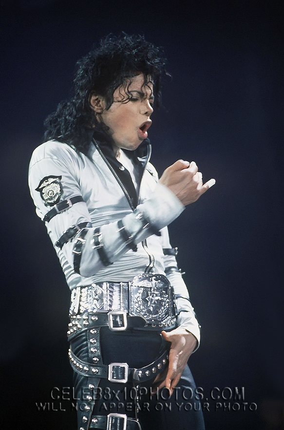 MICHAEL JACKSON  BAD TOUR STAGE (3) RARE 8x10 PHOTOS