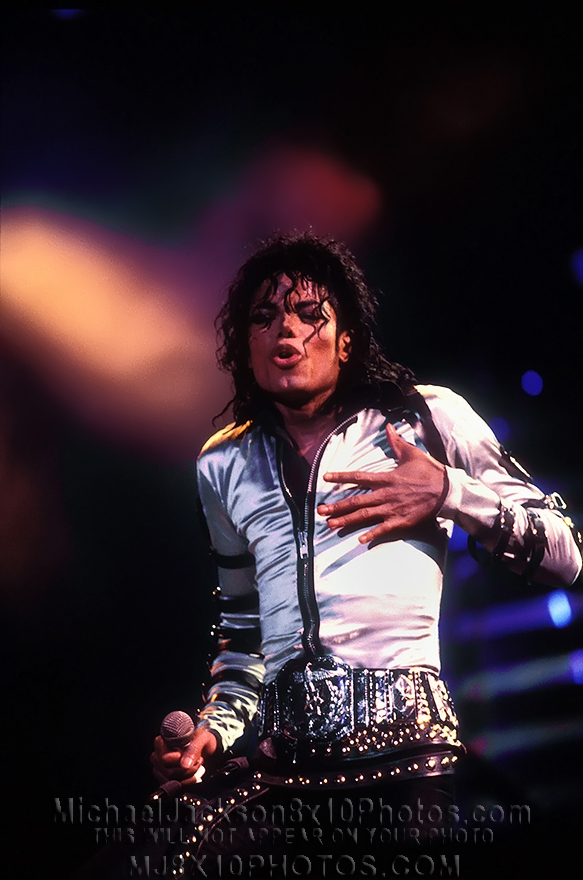 MICHAEL JACKSON  BAD TOUR XPRESSIONS (3) RARE 8x10 PHOTOS