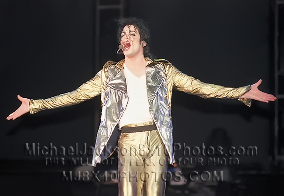 MICHAEL JACKSON  HISTORY TOUR OPENARMS (3) RARE 8x10 PHOTOS