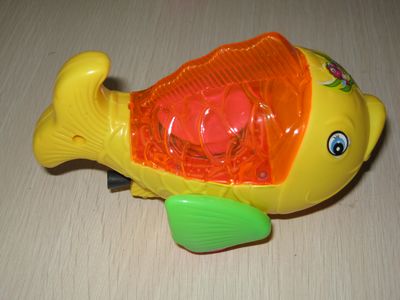 Pull Along Goldfish Plastic Chlidren Flash Toy Reuse 