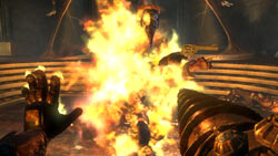 Duel wielding plasmid and weapon in BioShock 2