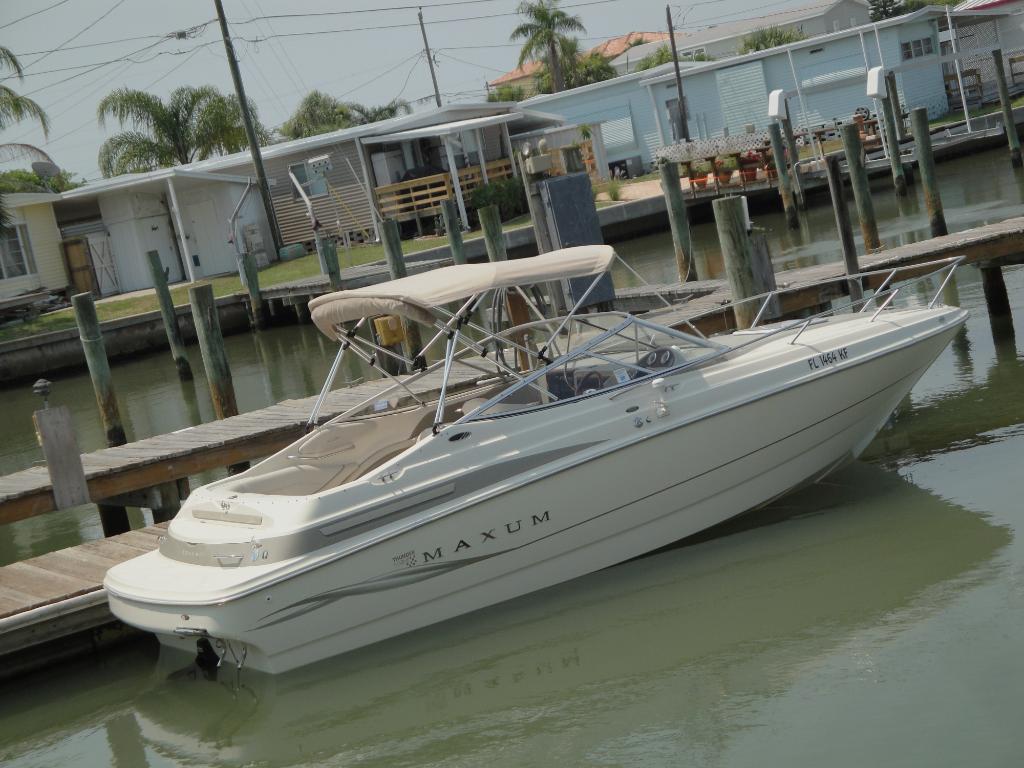 Wholesaleingfla Maxum 2300 Sc Cuddy Cabin Deck Bow Cruiser