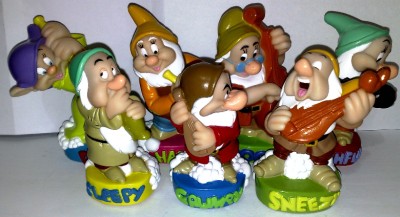 7 dwarfs bath toys