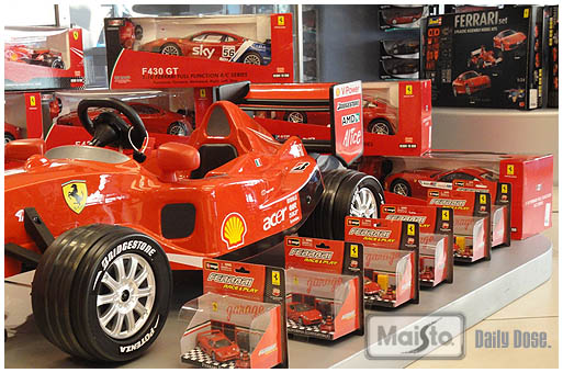 http://imagehost.vendio.com/preview/a/35110975/aview/ferrari-ukraine4.jpg?w=513&h=340