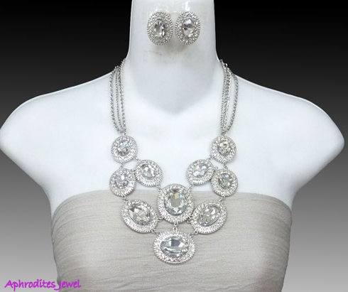 http://imagehost.vendio.com/preview/a/35111061/aview/50306_l.jpg