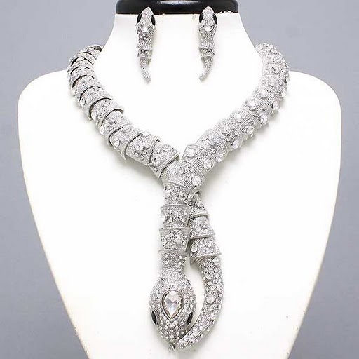 http://imagehost.vendio.com/preview/a/35111061/aview/SNAKE_2520SILVER.jpg