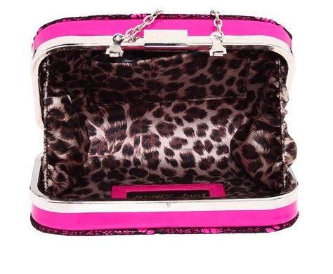 http://imagehost.vendio.com/preview/a/35111061/aview/betsey_J_skull_clutch_inside.jpg