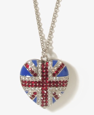 http://imagehost.vendio.com/preview/a/35111061/aview/heart_necklace_british.jpg