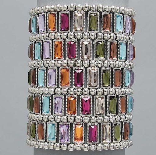 http://imagehost.vendio.com/preview/a/35111061/aview/jewels_252520cuff.jpg