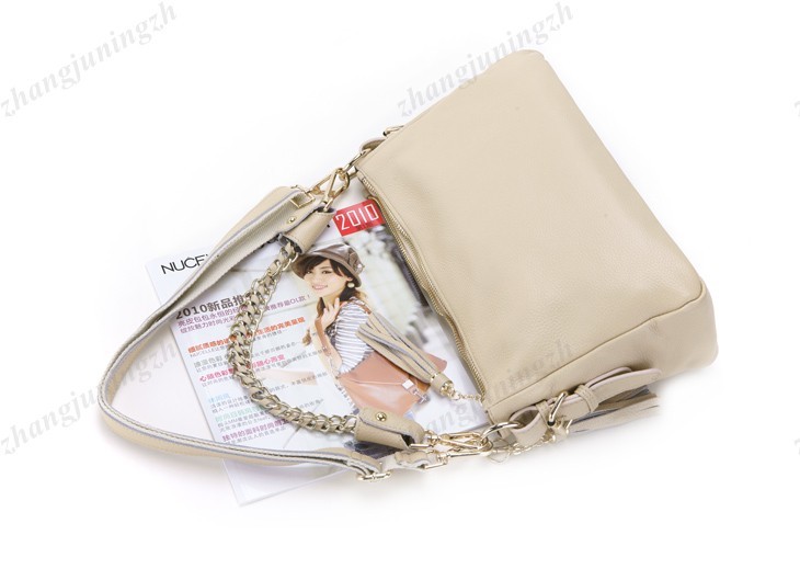 Real Genuine Leather Messenger Crossbody Shoulder Baguette Hand Bag Chain Tassel