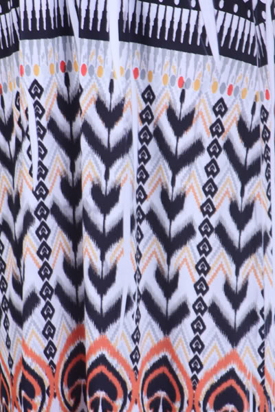 http://imagehost.vendio.com/preview/a/35149453/aview/1004WHITEFEATHERBATIK5.jpg